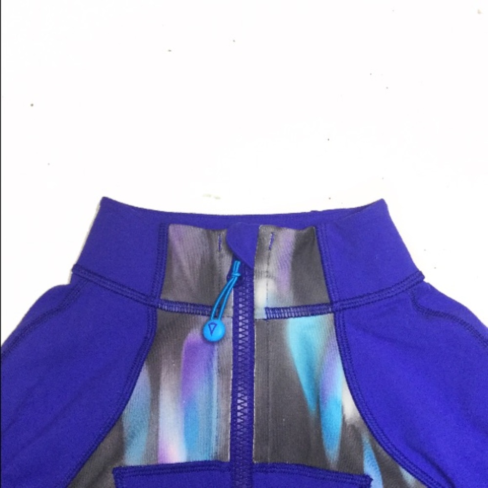 Active Sweater - Picture 2 of 6